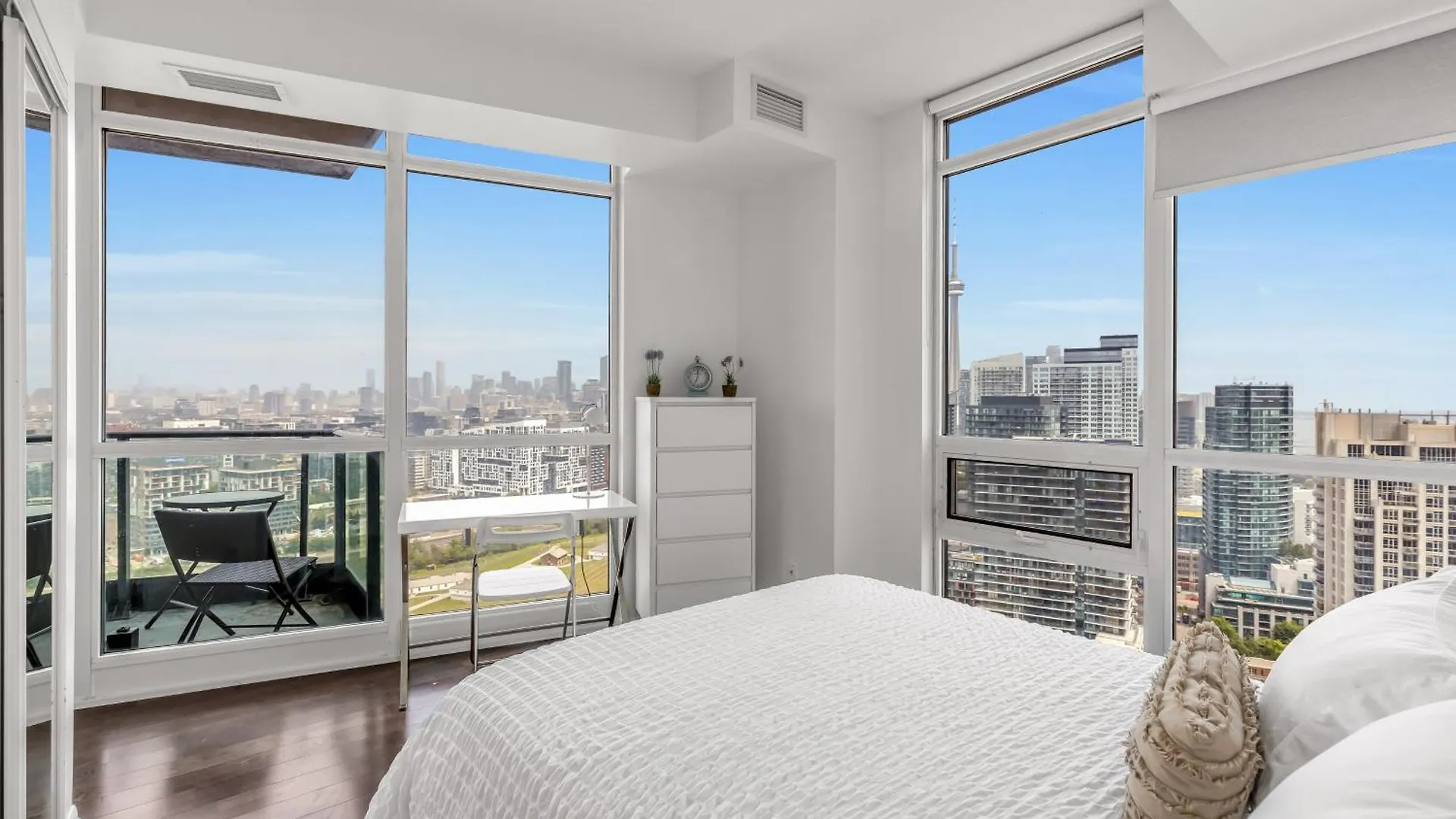 Appartement 2 Bedroom Waterfront Condo Downtown W/ Free Parking Toronto